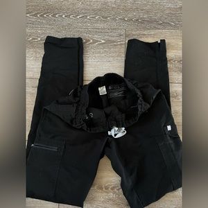 Figs scrubs Womens Black 
Yola Xmsall tall scrub pant